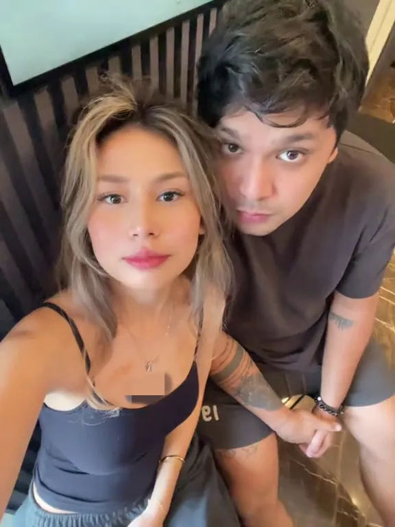 Potret Philo Paz dan pacar baru © 2025 brilio.net Potret Philo Paz dan pacar baru © 2025 brilio.net