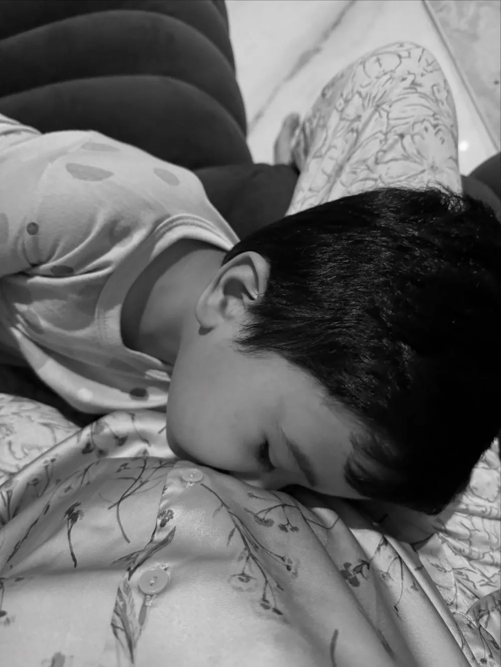 Zaskia Sungkar umumkan kehamilan kedua © Instagram Zaskia Sungkar umumkan kehamilan kedua © Instagram