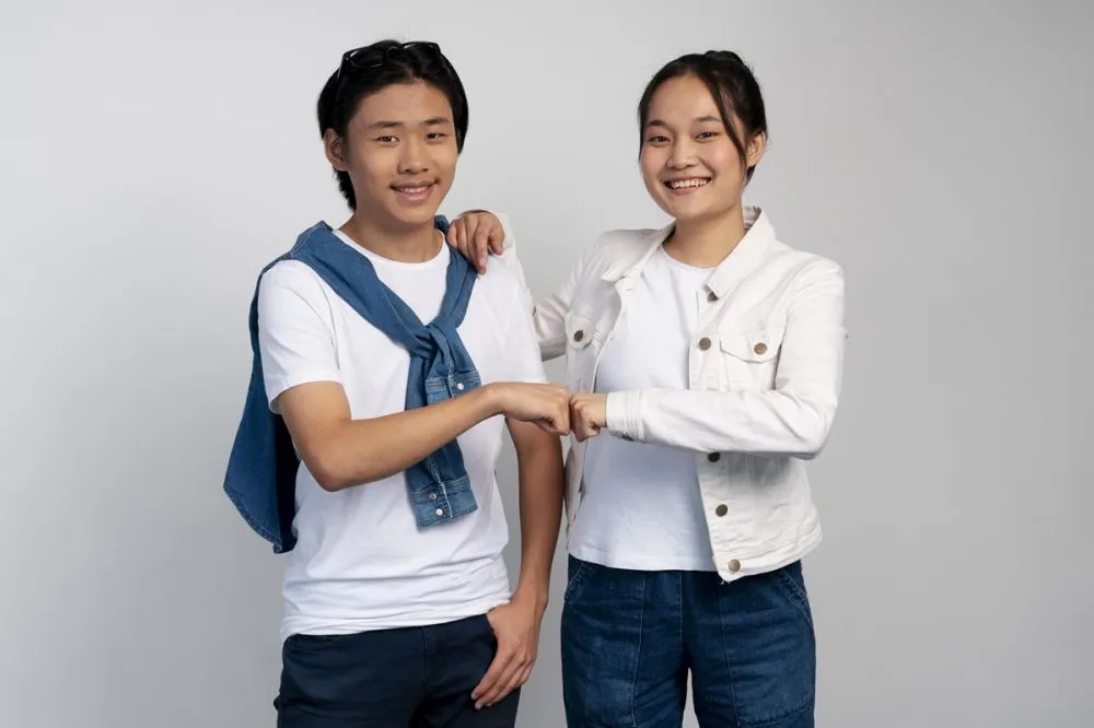 100 Kata-kata gombalan maut anak IPA, bikin hati berbunga-bunga © 2025 brilio.net