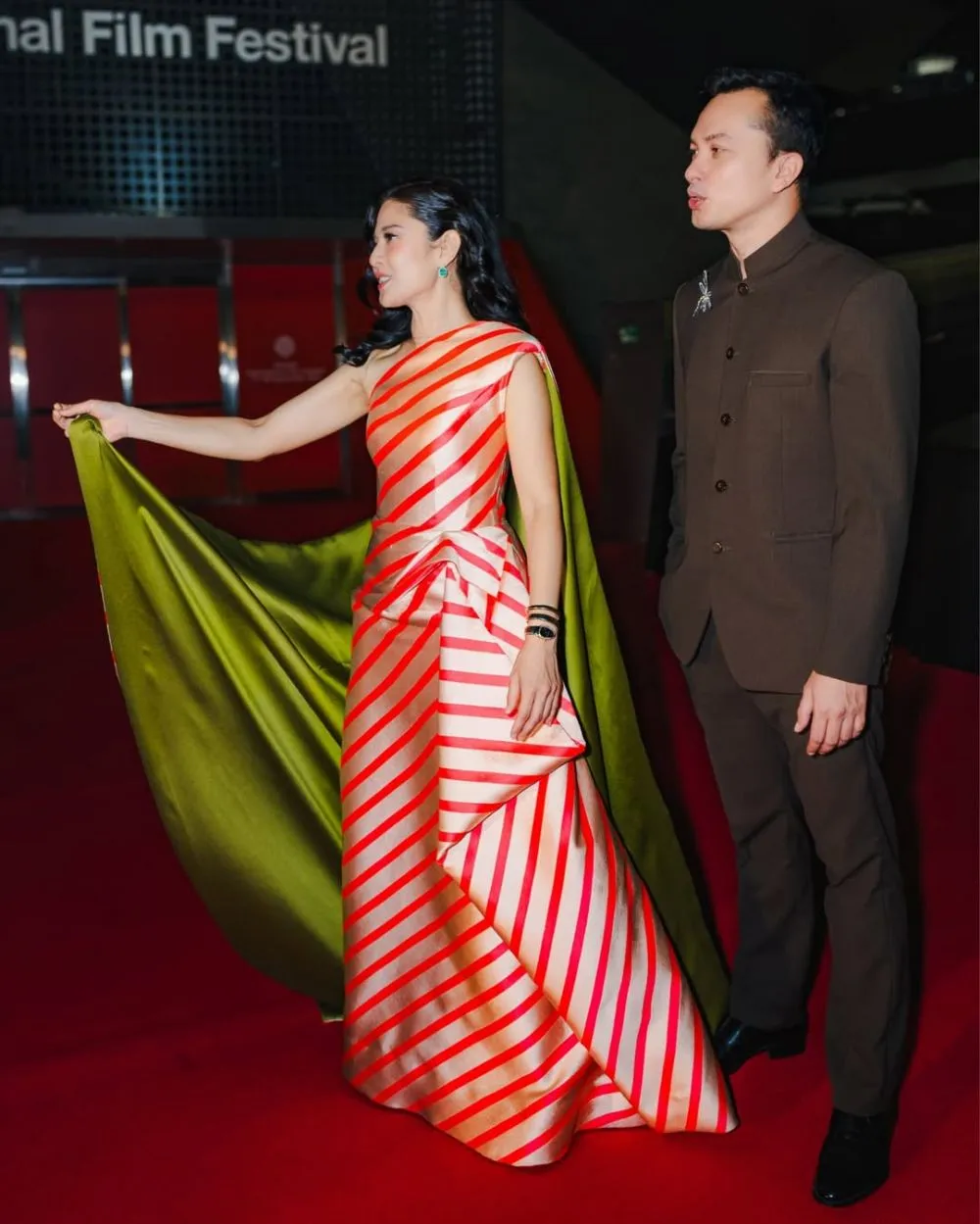 Potret Dian Sastro dan Nicholas Saputra di BIFF © 2025 brilio.net Potret Dian Sastro dan Nicholas Saputra di BIFF © 2025 brilio.net