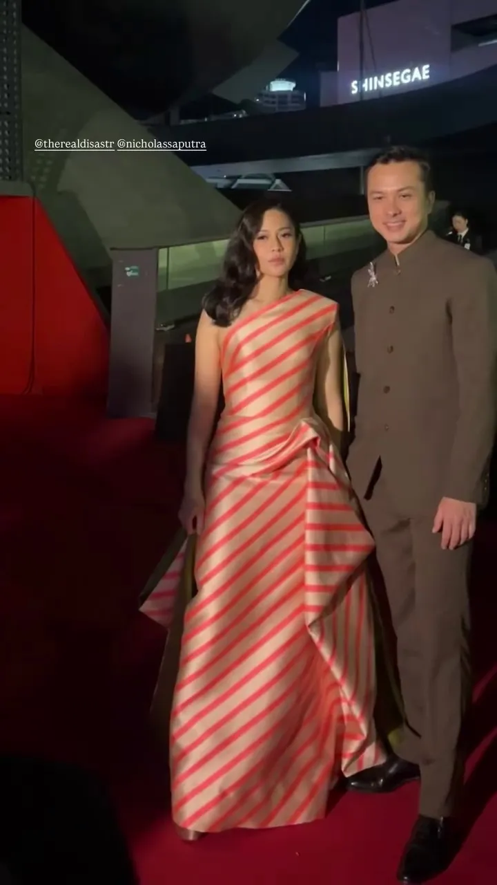 Potret Dian Sastro dan Nicholas Saputra di BIFF © 2025 brilio.net Potret Dian Sastro dan Nicholas Saputra di BIFF © 2025 brilio.net