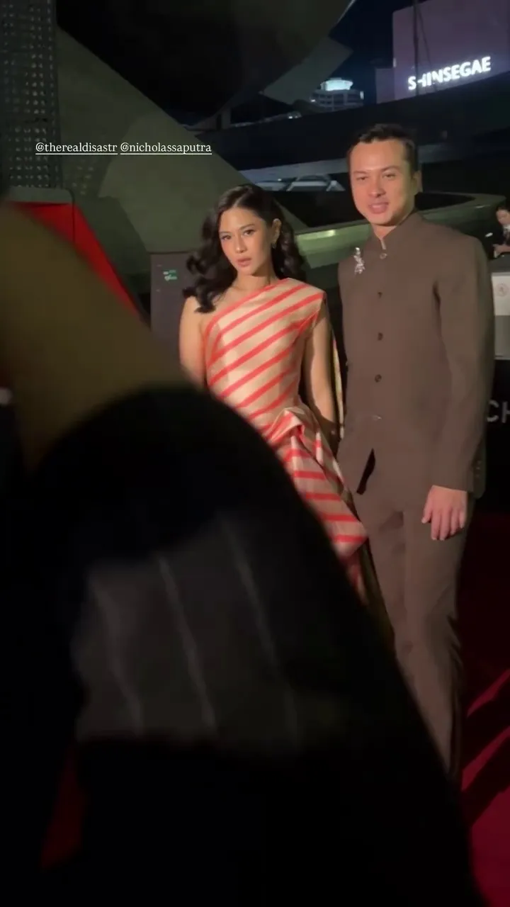 Potret Dian Sastro dan Nicholas Saputra di BIFF © 2025 brilio.net Potret Dian Sastro dan Nicholas Saputra di BIFF © 2025 brilio.net