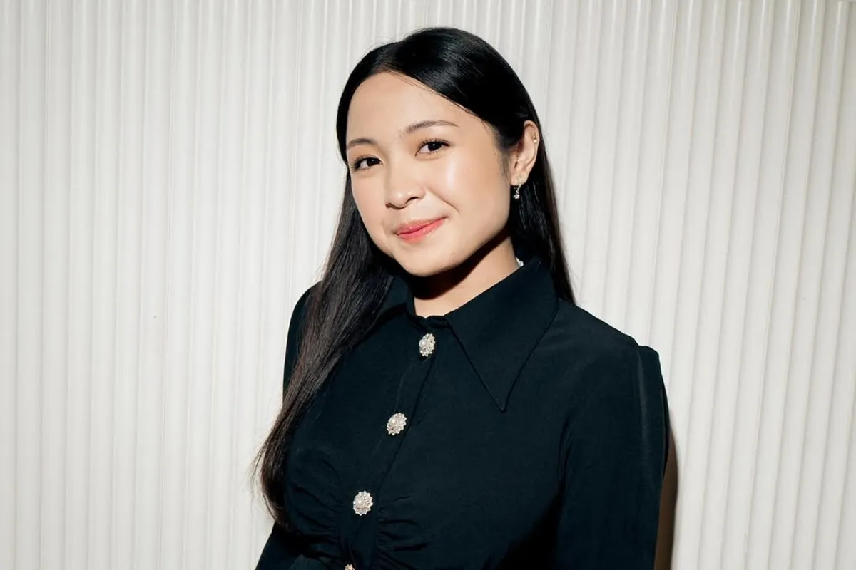 Hasilkan wajah natural dengan andalkan skintint, ini tutorial makeup sat set ala Bernadya