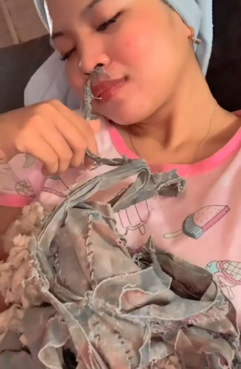 bantal jadul © TikTok