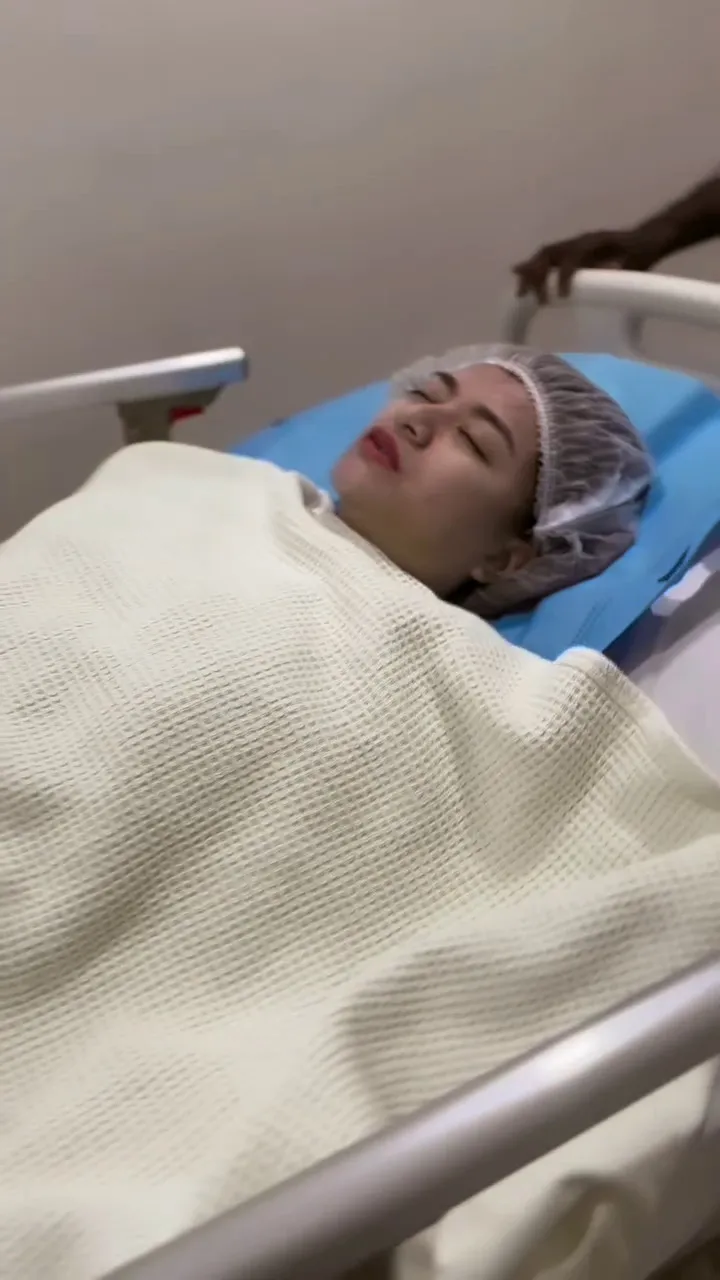 Nathalie Holscher jalani operasi bariatrik © 2025 Instagram