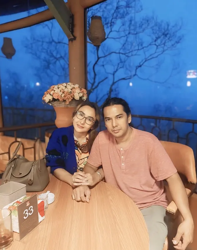 Penyanyi rock 90-an ternyata ayah artis © berbagai sumber Penyanyi rock 90-an ternyata ayah artis © berbagai sumber