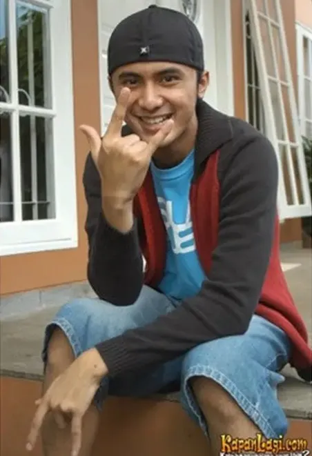 Artis 90an ini dulunya sopir © Instagram