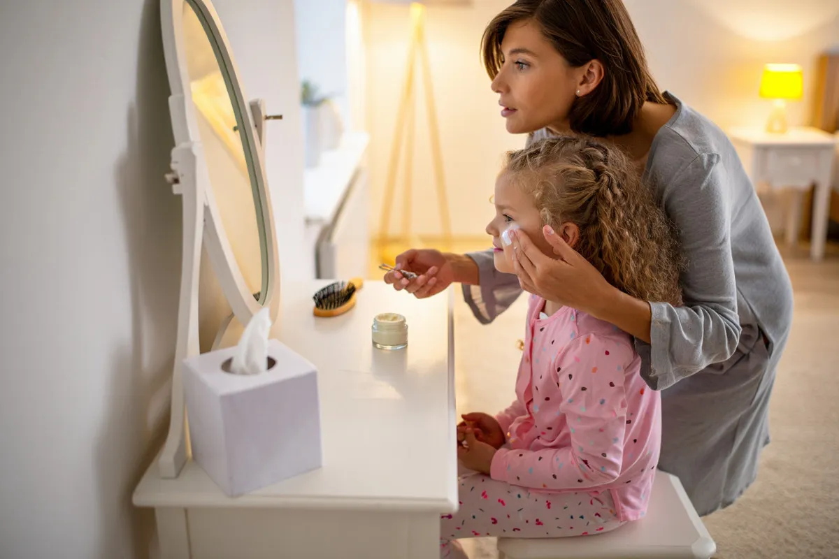 10 Rekomendasi cream wajah gentle anak 8 tahun, jaga kulit tetap lembap dan sehat di bawah Rp150 ribu