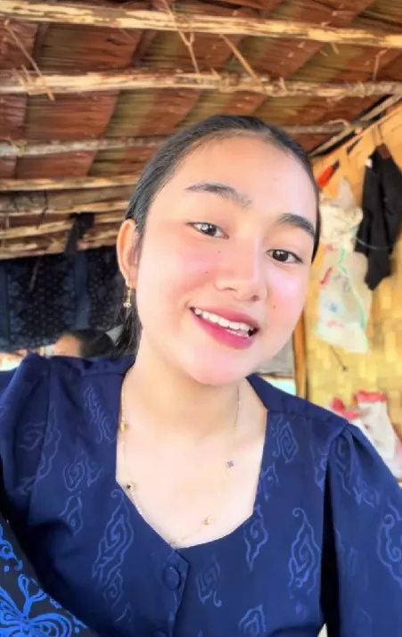 Potret Rumsyah gadis Baduy viral © TikTok
