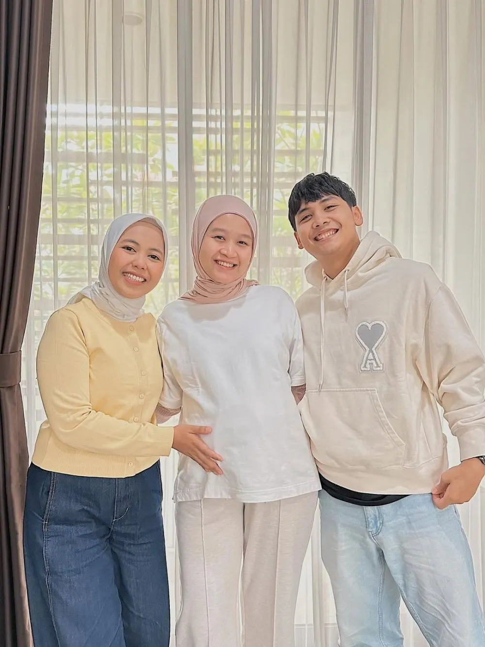 Alca istri Bintang Emon melahirkan anak pertama © 2025 brilio.net