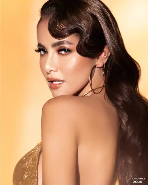 pemotretan terbaru olla ramlan gaun emas © 2025 Instagram pemotretan terbaru olla ramlan gaun emas © 2025 Instagram