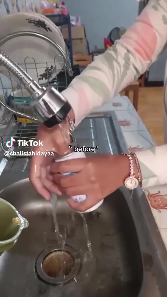 jempol nyangkut di kaleng © 2025 TikTok