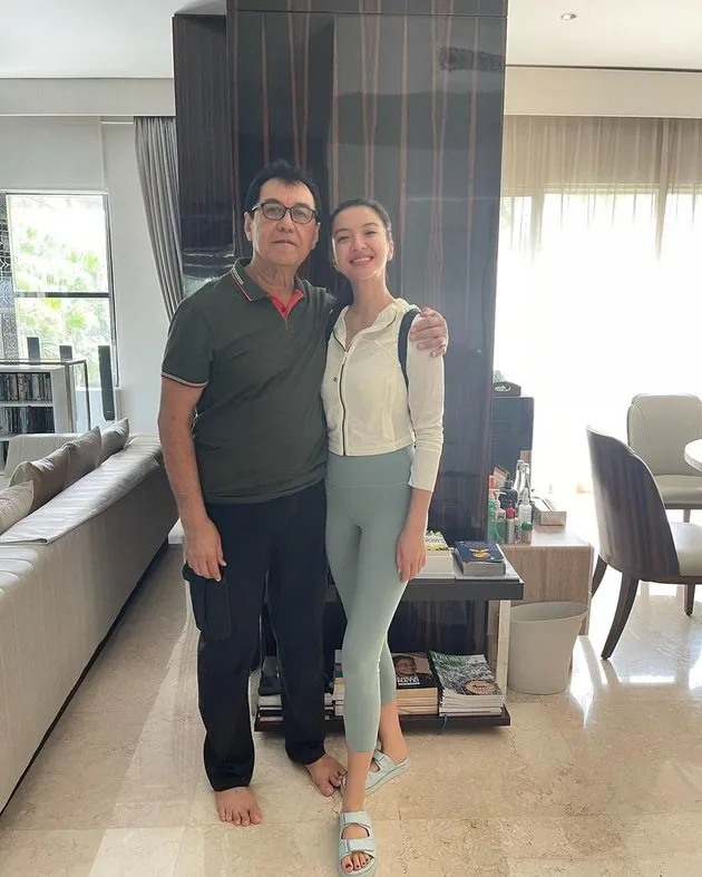 kebersamaan raline dan ayah © instagram