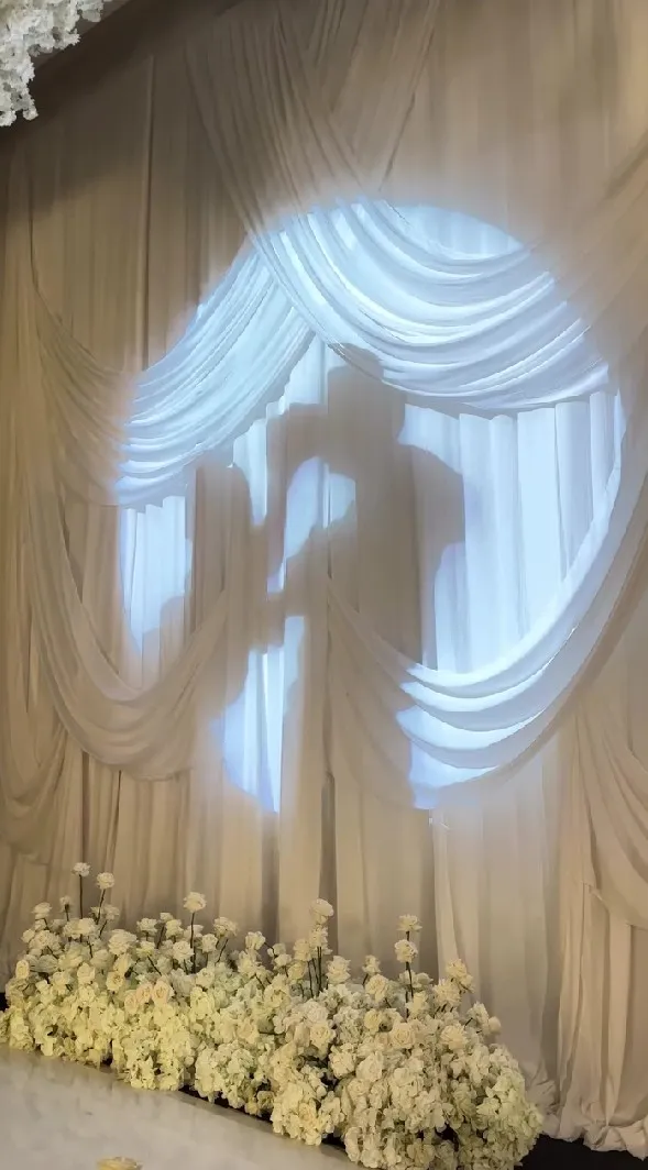 resepsi Amanda Manopo dan Kenny © berbagai sumber resepsi Amanda Manopo dan Kenny © berbagai sumber