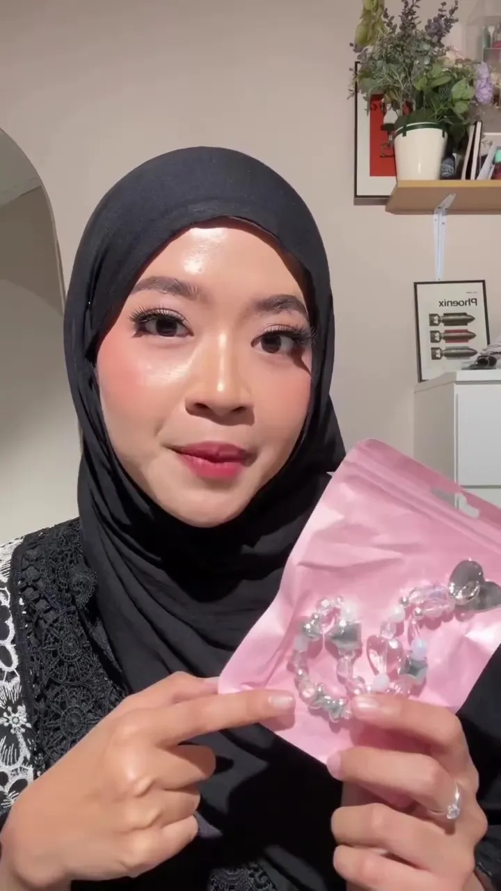 isi suvenir pernikahan Amanda Manopo © 2025 brilio.net isi suvenir pernikahan Amanda Manopo © 2025 brilio.net