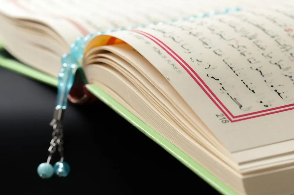 Ayat seribu dinar itu surat apa © 2025 brilio.net Ayat seribu dinar itu surat apa © 2025 brilio.net