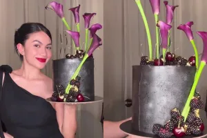 7 Cara Ariel Tatum hias kue tart sendiri pakai bunga dan buah, elegan bak karya baker profesional