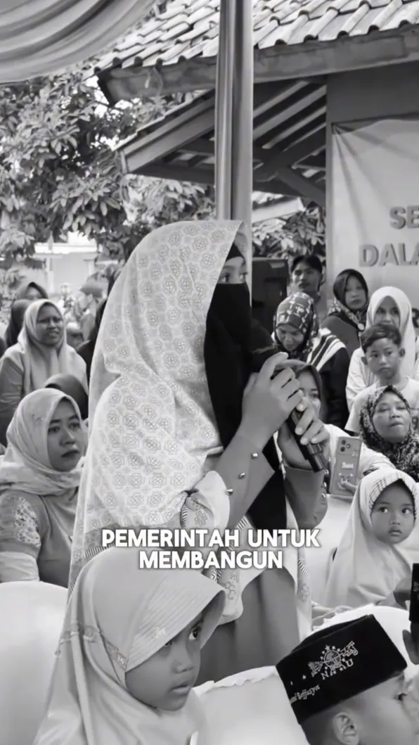 Verrell Bramasta turun tangan renovasi sekolah © Instagram Verrell Bramasta turun tangan renovasi sekolah © Instagram