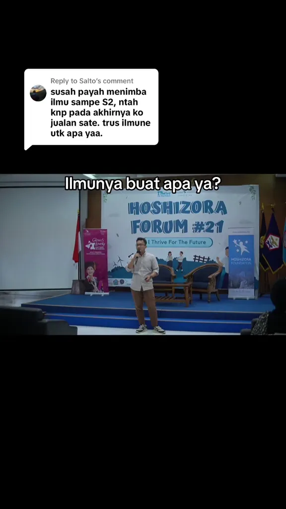 Lulusan S-2 di ITB pilih pulang kampung jualan sate © 2025 TikTok Lulusan S-2 di ITB pilih pulang kampung jualan sate © 2025 TikTok