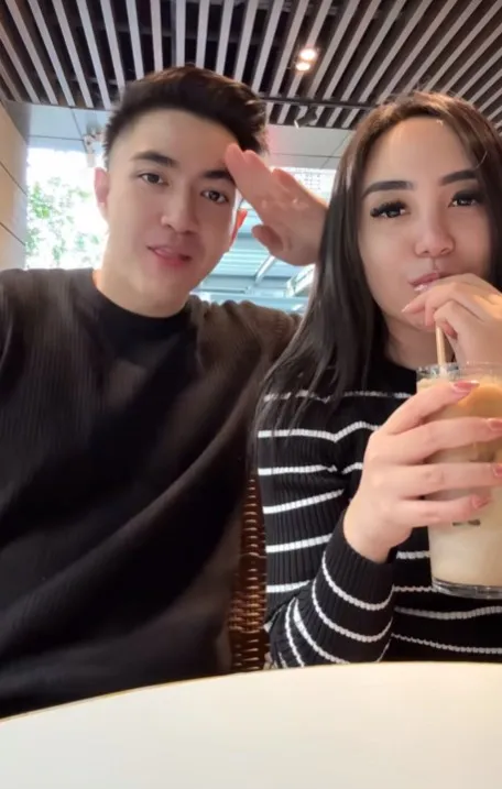 potret Salmafina Sunan bareng anak pendeta © berbagai sumber potret Salmafina Sunan bareng anak pendeta © berbagai sumber