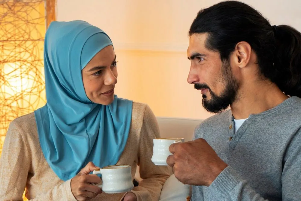 Kata-kata cinta Islami untuk pasangan baru menikah © 2025 brilio.net Kata-kata cinta Islami untuk pasangan baru menikah © 2025 brilio.net