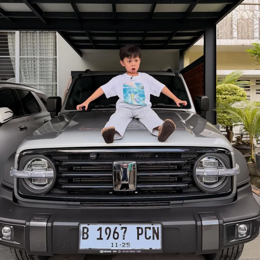Ira Nandha kado mobil untuk anak © TikTok