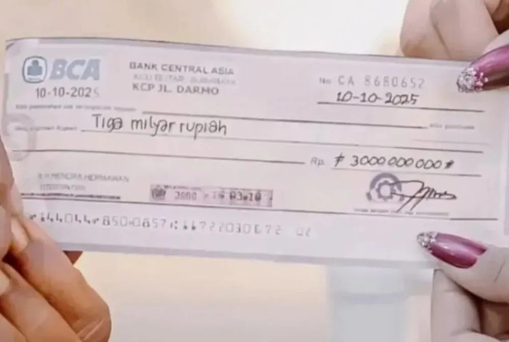 Mbah Tarman mahar cek hilang © berbagai sumber