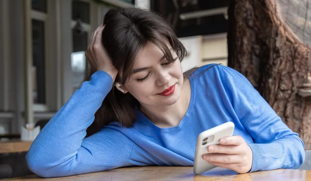 Kata-kata motivasi viral TikTok tentang patah hati © 2025 berbagai sumber Kata-kata motivasi viral TikTok tentang patah hati © 2025 berbagai sumber