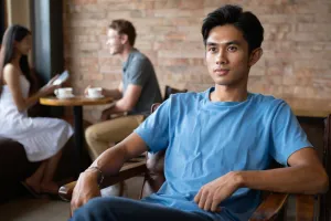 100 Kata-kata santai ala Gen Z saat putus cinta, bikin move on tanpa drama