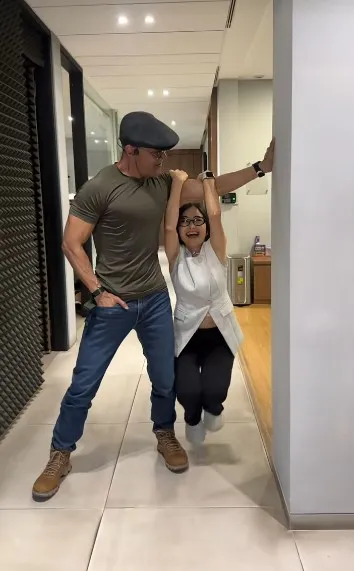 kebersamaan Deddy Corbuzier Riyuka © Instagram kebersamaan Deddy Corbuzier Riyuka © Instagram