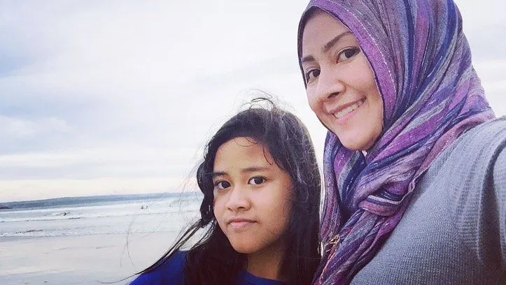 Mpok Uyuy TOP dan Aliya di dunia nyata © 2023 brilio.net Mpok Uyuy TOP dan Aliya di dunia nyata © 2023 brilio.net