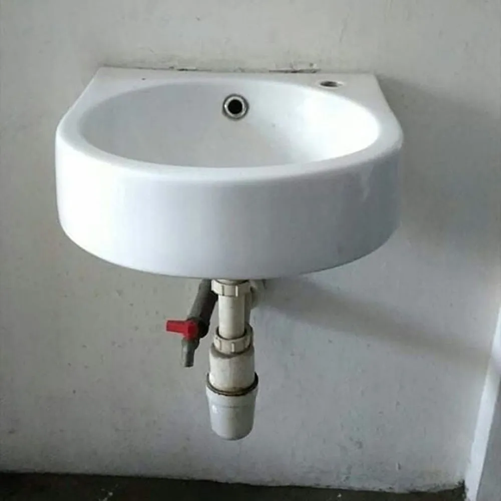 benda salah posisi © berbagai sumber