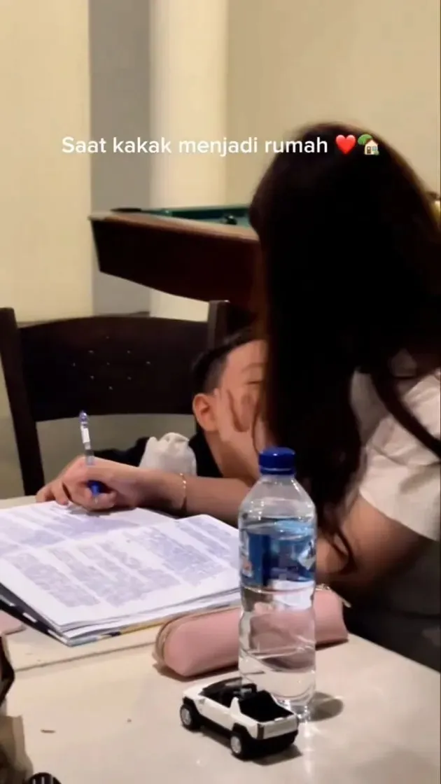 Potret kebersamaan Air Rumi dan Hassya Ramadhani © 2025 brilio.net