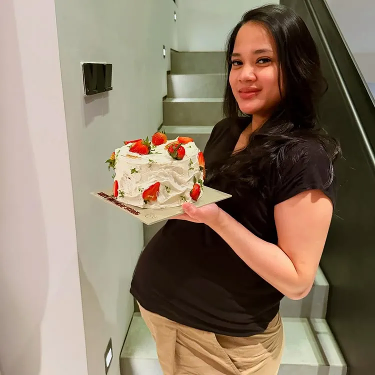 Istri Nino RAN hamil anak pertama © 2025 Instagram Istri Nino RAN hamil anak pertama © 2025 Instagram