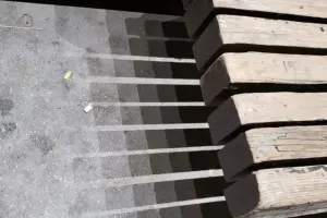 11 Potret bayangan benda yang tanpa sengaja jadi estetik abis, kayak karya seni alam