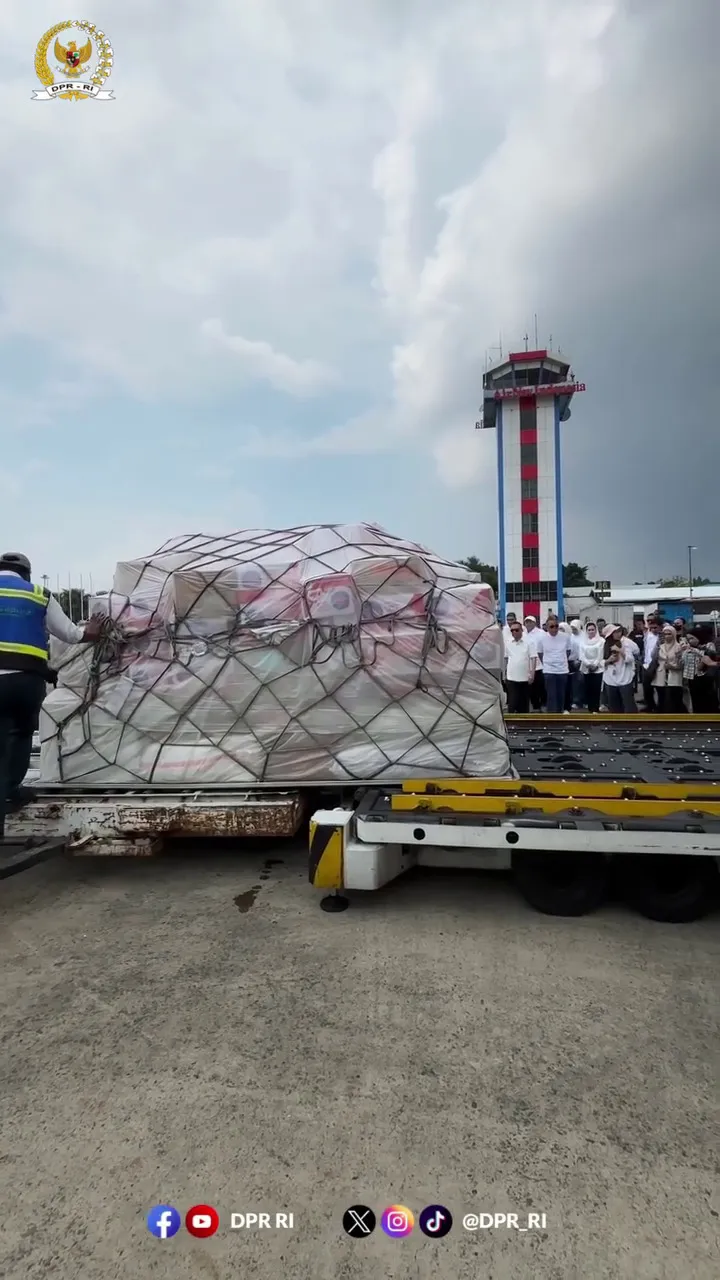 DPR kirim 15 juta ton beras bagi korban bencana Sumatra © 2025 Instagram DPR kirim 15 juta ton beras bagi korban bencana Sumatra © 2025 Instagram