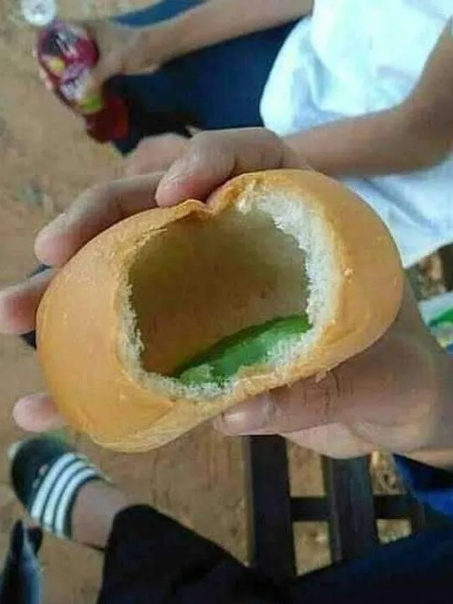 momen apes pas makan roti © Berbagai sumber momen apes pas makan roti © Berbagai sumber