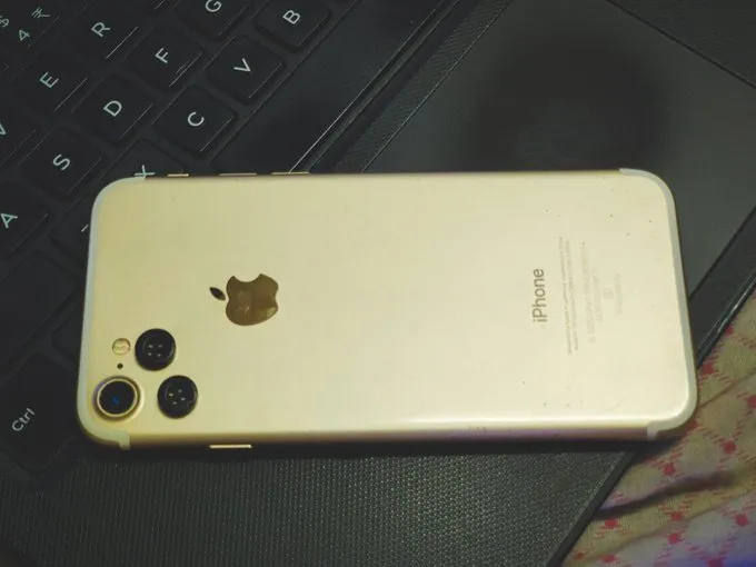 bentuk kamera iphone nyeleneh © berbagai sumber