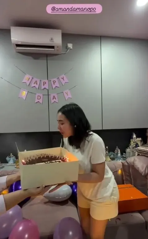 perayaan ulang tahun Amanda Manopo ke 26 © Instagram perayaan ulang tahun Amanda Manopo ke 26 © Instagram