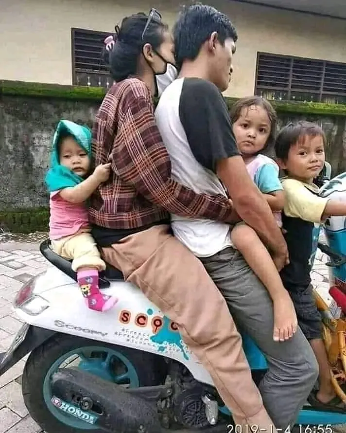 Bapak bapak apes © berbagai sumber