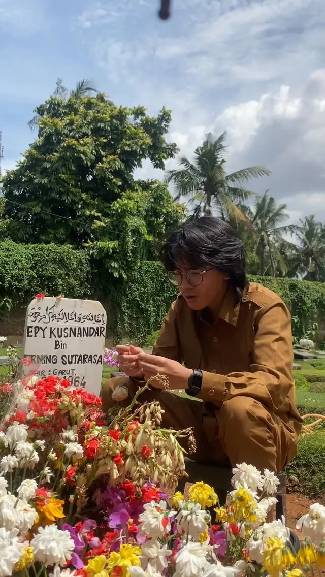 keluarga Karina Ranau hadiri gala premiere © 2025 Instagram 