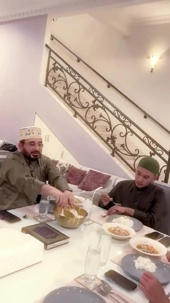 Ruben Onsu kerap ikuti kajian dalami Islam © 2025 Instagram 