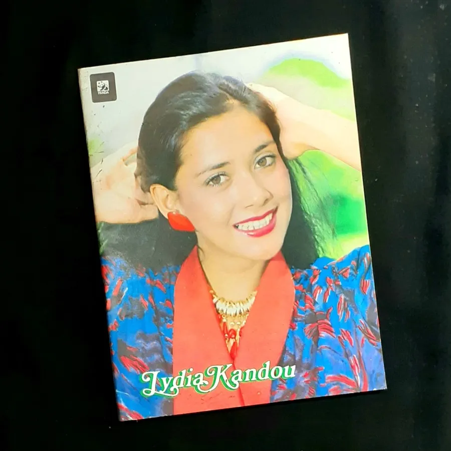 artis jadul jadi model sampul buku tulis © 2023 brilio.net