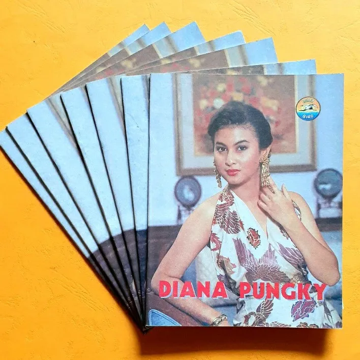 artis jadul jadi model sampul buku tulis © 2023 brilio.net