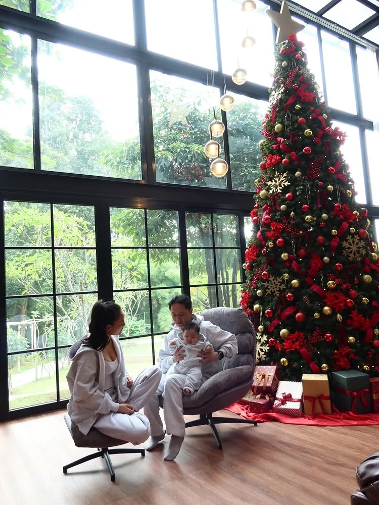 Erika Carlina rayakan ultah DJ Bravy © 2025 Instagram