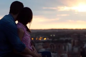 100 Kata-kata cinta sedih menyentuh hati wanita, makin kuatkan diri