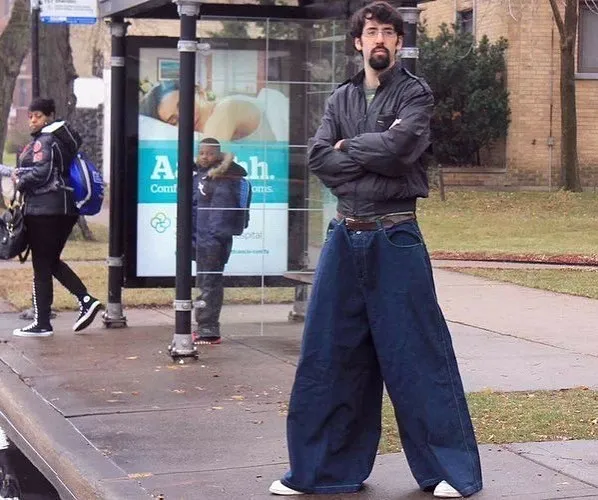 outfit nyeleneh bapak bapak © berbagai sumber