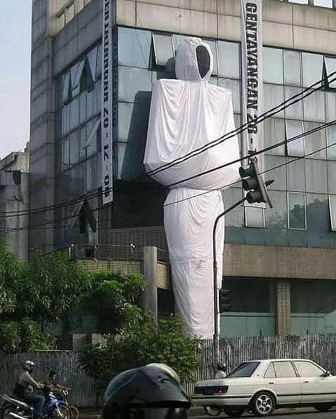 benda dikira hantu © Instagram