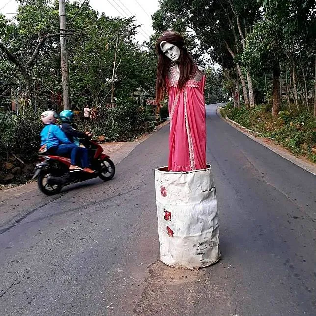 benda dikira hantu © Instagram