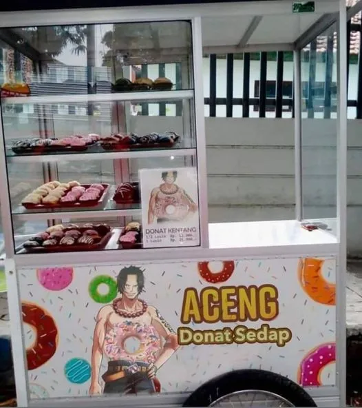 spanduk dagang anime © berbagai sumber